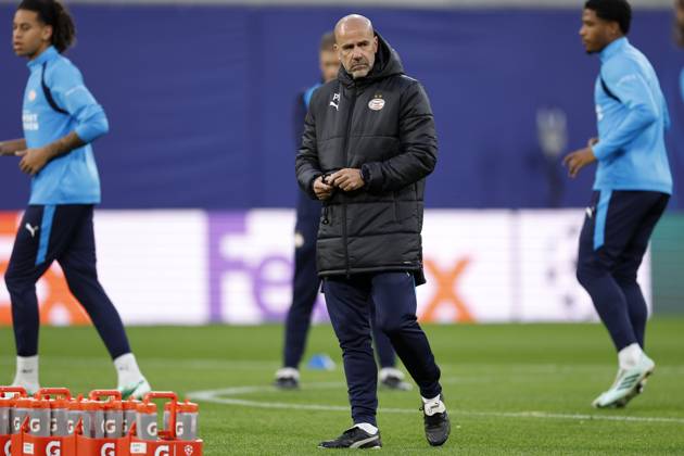 LEIPZIG - PSV Eindhoven coach Peter Bosz during a training session ahead of the UEFA Champions League match between RB Leipzig and PSV Eindhoven at the RB Arena on October 12, 2026, in Leipzig, Germany. MAURICE VAN STEEN ANP xVIxANPxSportx xxANPxIVx 572250306 originalFilename: 572250306