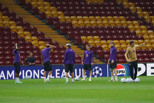 October 12, 2026, Sariyer, Istanbul, Turkey: Lamine Yamal (L-1), Gavi (L-4) and Anthony Gordon (L-5) during the training day of FC Barcelona, Barca ahead the UEFA Champions League second round, football match against Galatasaray at RAMS Park Stadium in Istanbul, Turkey on October 12, 2026. Sariyer Turkey - ZUMAu194 20261012_zip_u194_020 Copyright: xTolgaxUluturkx