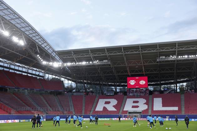 LEIPZIG - PSV squad during a training session ahead of the UEFA Champions League match between RB Leipzig and PSV Eindhoven at the RB Arena on October 12, 2026, in Leipzig, Germany. MAURICE VAN STEEN ANP xVIxANPxSportx xxANPxIVx 572250693 originalFilename: 572250693.jpg