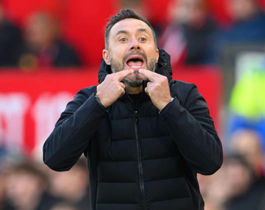 10 October 2026 - Manchester United, ManU v Tottenham Hotspur - Premier League League - Old Trafford - Manchester. Manchester United v Tottenham Hotspur - Premier League League - Old Trafford - Manchester. Tottenham Manager Roberto De Zerbi. Picture : Mark Pain MANCHESTER England Copyright: xMarkxPainx