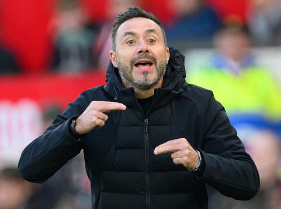 10 October 2026 - Manchester United, ManU v Tottenham Hotspur - Premier League League - Old Trafford - Manchester. Manchester United v Tottenham Hotspur - Premier League League - Old Trafford - Manchester. Tottenham Manager Roberto De Zerbi. Picture : Mark Pain MANCHESTER England Copyright: xMarkxPainx
