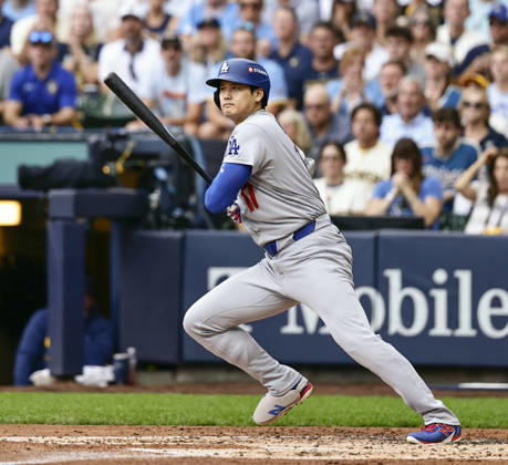 Baseball: Championship Series between Dodgers and Brewers Los Angeles Dodgers designated hitter Shohei Ohtani grounds out in the third inning of Game 2 of the National League Championship Series against the Milwaukee Brewers at American Family Field in Milwaukee, Wisconsin, on Oct. 12, 2026.  A14AA0005630686P