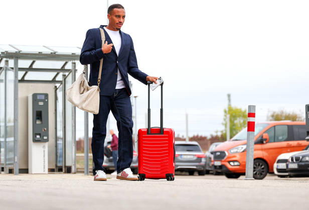 October 13, 2026, Stuttgart, Soccer, UEFA Champions League, 2026–2027 season, VfB Stuttgart flies to Bratislava, departure, Jamie Leweling