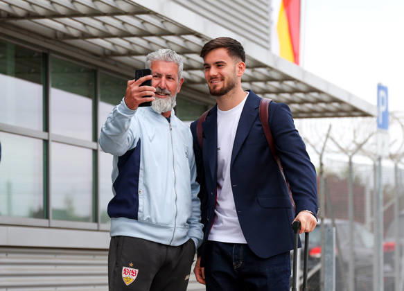 October 13, 2026, Stuttgart, Soccer, UEFA Champions League, 2026–2027 season, VfB Stuttgart flies to Bratislava, departure, Dennis Seimen