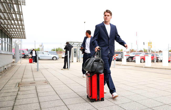 October 13, 2026, Stuttgart, Soccer, UEFA Champions League, 2026–2027 season, VfB Stuttgart flies to Bratislava, departure, Ramon Hendriks