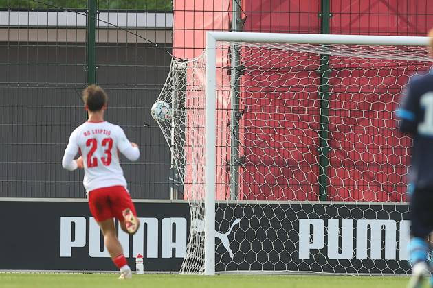 RB Leipzig U19 vs. PSV Eindhoven U19, UEFA Youth League, Leipzig, October 13, 2026, Cottaweg Training Center, Soccer, 2026–2027 Season, U19 Juniors, UEFA Youth League, Matchday 2, RB Leipzig U19 vs. PSV Eindhoven U19 1–6 (1–1), Pictured: Goal for Eindhoven, Samuel Dumbili 7, Eindhoven scores to make it 1–4, For editorial use only, UEFA regulations prohibit any use of photographs as image sequences and or quasi-video,