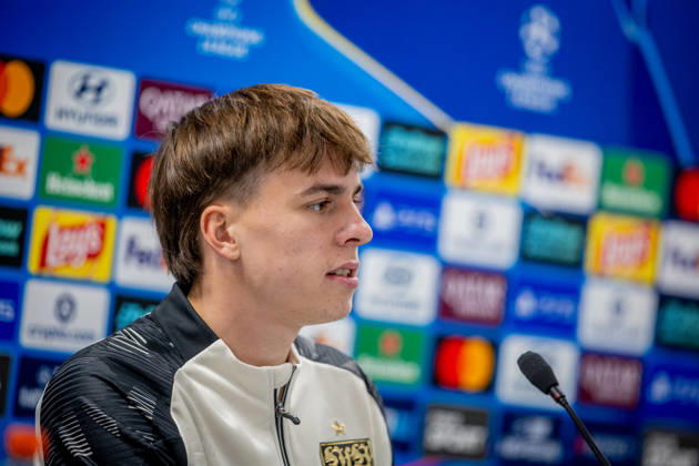 SLOVAN BRATISLAVA - STUTTGART Leo Sauer of Stuttgart speaks during press conference, PK, Pressekonferenz ahead of the matchday 2 of League phase round of UEFA Champions league football match between SK Slovan Bratislava and VfB Stuttgart at Narodny futbalovy stadion National football stadium Tehelne Pole. Bratislava, Slovakia, October 14, 2026. Copyright: xx 080A8008