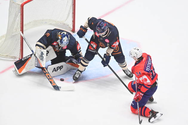 Ice hockey, Eishockey Champions League match: HC Dynamo Pardubice vs Vaxjo Lakers Hockey Club in Pardubice, Czech Republic, October 13, 2026. From left Adam Ahman, Keegan Lowe, both of Vaxjo, Oleksii Yevtiekhov of Pardubice. (CTKxPhoto JosefxVostarek) CTKPhotoP2026101306596  CTKPhotoP2026101306596
