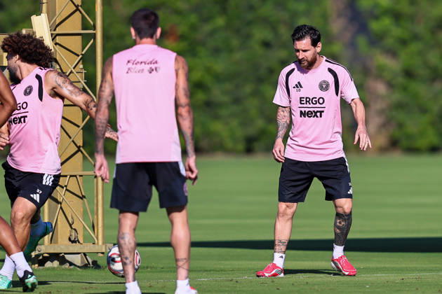 FORT LAUDERDALE, FL - OCTOBER 13: Inter Miami CF forward Lionel Messi (10) is seen during an Inter Miami Training Session at Florida Blue Training Center on October 13, 2026 in Fort Lauderdale, Florida. (Photo by Chris Arjoon Icon Sportswire) SOCCER: OCT 13 Inter Miami CF Training EDITORIAL USE ONLY Icon2610130000005