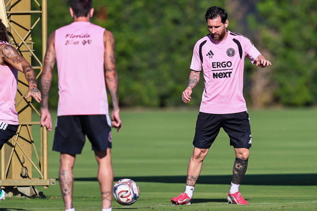 FORT LAUDERDALE, FL - OCTOBER 13: Inter Miami CF forward Lionel Messi (10) is seen during an Inter Miami Training Session at Florida Blue Training Center on October 13, 2026 in Fort Lauderdale, Florida. (Photo by Chris Arjoon Icon Sportswire) SOCCER: OCT 13 Inter Miami CF Training EDITORIAL USE ONLY Icon2610130000006