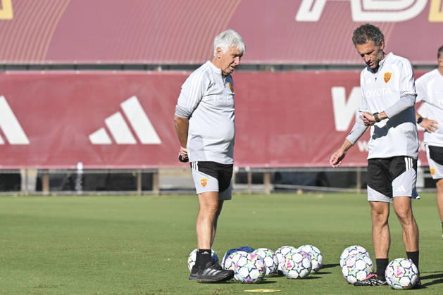 IPA89639270 - Gian Piero Gasperini, head coach of AS Roma, during the UEFA Champions League soccer match between AS Roma and Real Madrid, at a press conference, PK, Pressekonferenz and training session at the Trigoria Training Center on October 13, 2026, in Rome, Italy. During the AS Roma press conference for the UEFA Champions League soccer match in Rome, Italy, on October 13, 2026  Copyright: xRobertoxRamaccia IPAxSportx xx IPA89639270 IPA89639270