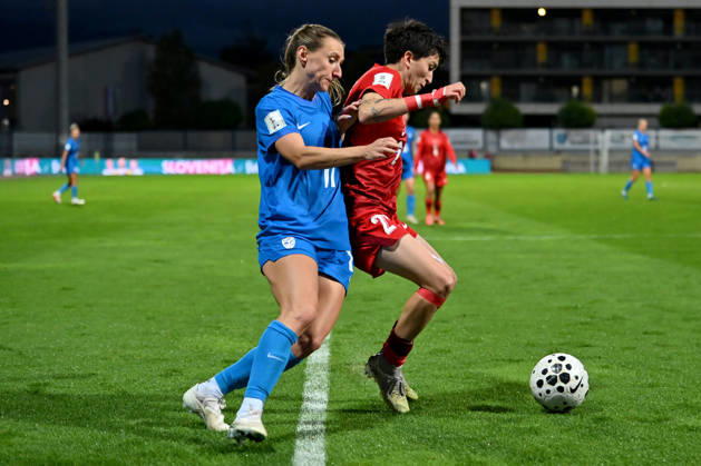 DOMZALE, SLOVENIA - OCTOBER 13: Lara Prasnikar of Slovenia (L) in action against Cansu Kaya of Turkey (R) during the UEFA Women’s European Qualifiers for 2027 World Cup Play-offs Round 1, 2nd leg match between Slovenia and Turkey at Sports Park Domzale, Domzale on October 13, 2026 in Domzale, Slovenia. (Photo by Igor Kupljenik Sports Press Photo). Copyright: xIgorxKupljenikx xSPPx Sportspressphoto_SPR254280