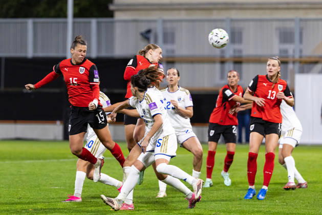 SOCCER - FIFA World Cup, WM, Weltmeisterschaft, Fussball 2027, quali, AUT vs KOS VIENNA,AUSTRIA,13.OCT.26 - SOCCER - FIFA Women s World Cup 2027, european qualifiers, OEFB international match, Länderspiel, Nationalmannschaft Austria vs Kosovo. Image shows Nicole Billa (AUT), Marigone Tahiri (KOS) and Virginia Kirchberger (AUT). GEPAxpictures xArminxRauthner