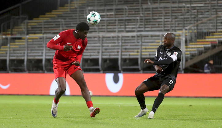 October 13, 2026, xfsx, Men s, Soccer, 2026–2027 Season, 3rd Division, Matchday 9: TSV Havelse vs. FC Würzburger Kickers; from left: Kwasi Wriedt (TSV Havelse), David Kinsombi (FC Würzburger Kickers); Eilenriedestadion, Hanover, Lower Saxony, Germany