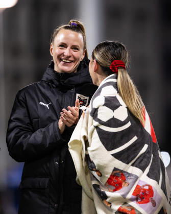 SOCCER - FIFA World Cup, WM, Weltmeisterschaft, Fussball 2027, quali, AUT vs KOS VIENNA,AUSTRIA,13.OCT.26 - SOCCER - FIFA Women s World Cup 2027, european qualifiers, OEFB international match, Länderspiel, Nationalmannschaft Austria vs Kosovo. Image shows the rejoicing of Virginia Kirchberger and Eileen Campbell (AUT). GEPAxpictures xArminxRauthner