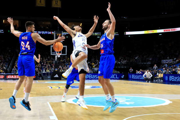 October 13, 2026, Germany, GER, DEU, Basketball, Champions League (BCL), Day 1, 2026–2027 Season, Berlin, ALBA Berlin vs. Igokea, BRANDON ANGEL (ALBA Berlin) 21, Djordje Topolovic (Igokea) 15, Armin Hrstic (Igokea) 24, nordphoto GmbH, Engler, Berlin, Uber Arena, Berlin, Germany Copyright: xNordphotox xEnglerx