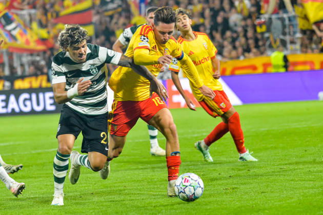 FOOTBALL : RC Lens vs Sporting Club Portugal - Ligue des Champions - Phase de Ligue - Journée 2 - 13 10 2026 Maxi Araujo (Sporting Club Portugal) Florian Thauvin (RC Lens) LensFrance Copyright: xBaptistexAutissierx