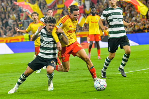 FOOTBALL : RC Lens vs Sporting Club Portugal - Ligue des Champions - Phase de Ligue - Journée 2 - 13 10 2026 Maxi Araujo (Sporting Club Portugal) Florian Thauvin (RC Lens) LensFrance Copyright: xBaptistexAutissierx
