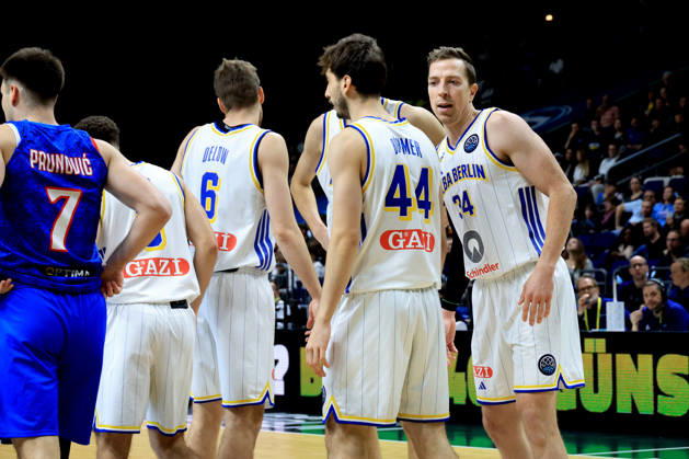 October 13, 2026, Germany, GER, DEU, Basketball, Champions League (BCL), Day 1, 2026–2027 Season, Berlin, ALBA Berlin vs. Igokea ALBA Player Circle, Justin Bean (ALBA Berlin) 34 nordphoto GmbH Engler Berlin Uber Arena Berlin Germany Copyright: xNordphotox xEnglerx