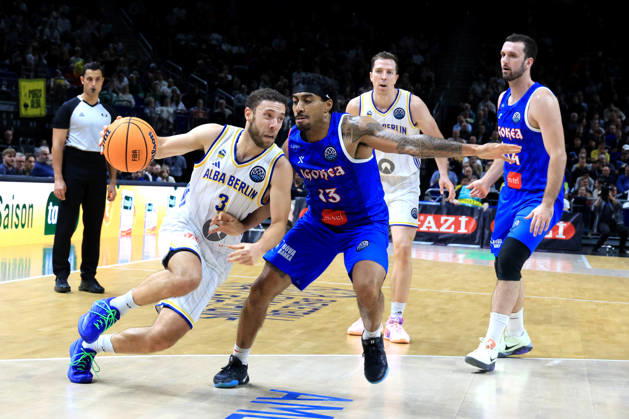 October 13, 2026, Germany, GER, DEU, Basketball, Champions League (BCL), Day 1, 2026–2027 Season, Berlin, ALBA Berlin vs. Igokea JORDAN FORD ALBA Berlin 3, Justin Bean ALBA Berlin 34, Roman Penn Igokea 13 nordphoto GmbH Engler Berlin Uber Arena Berlin Germany Copyright: xNordphotox xEnglerx