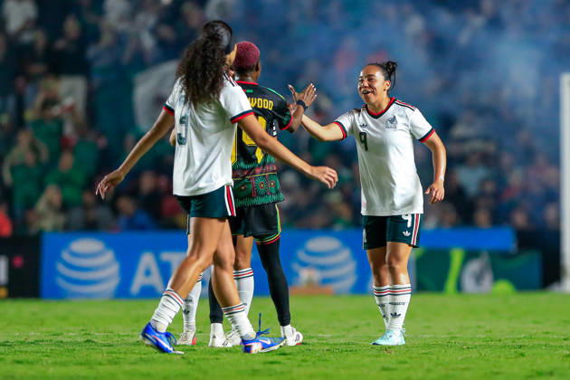 MEXICAN WOMEN S NATIONAL TEAM MEXICO VS. JAMAICA, INTERNATIONAL FRIENDLY, 10 13 2026 QUERÉTARO, MEXICO Action photo of Charlyn Corral (R) of Mexico during an international friendly match at the Estadio Corregidora in Querétaro, Mexico. PHOTO BY IMAGENSHOP AGENCIA FOTOGRAFICA QUERÉTARO, QUERÉTARO, MEXICO Copyright: xLUISxGONZALEZx