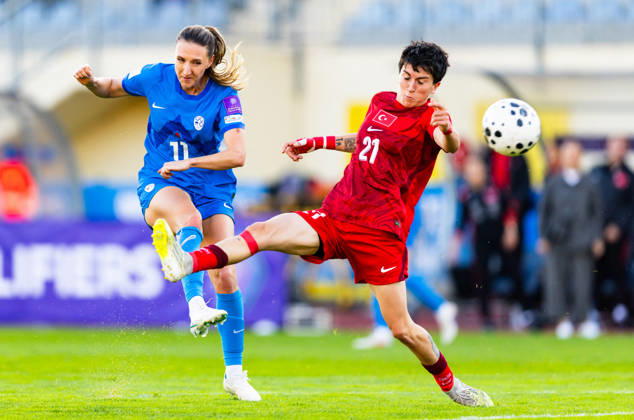 SOCCER - FIFA World Cup, WM, Weltmeisterschaft, Fussball - Women s Qualifiers - Slovenia vs. Turkey Photo by IPA ABACAPRESS.COM89666618 - Lara Prasnikar of Slovenia (SLO) vs. Cansu Kaya of Turkey (TUR) during a soccer match between Slovenia (SLO) and Turkey (TUR) in Round 1 of the Playoffs of the 2027 FIFA Women s European Qualifiers at Domzale Stadium, Domžale, Slovenia on October 13, 2026. Photo by Nik Moder Moder Photo Agency during the Women’s Qualifiers—Slovenia vs. Turkey, a FIFA World Cup match on October 13, 2026  Copyright: xIPAxSport ABACAx