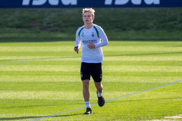 Fritz Fleck, Borussia Mönchengladbach, 27, in individual training; Borussia Mönchengladbach public training session, soccer, Bundesliga, 2026–2027 season, October 14, 2026, public training session for Borussia Mönchengladbach, soccer, Bundesliga, 2026–2027 season, October 14, 2026, Mönchengladbach Copyright: xEibner-Pressefoto ThomasxHaeslerx EP_THR