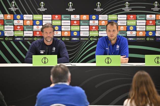 KAA Gent v AGF Aarhus - UEFA Conference League Media Activities 14 10 2026 GENT, BELGIUM - OCTOBER 14 : De Mil Rik head coach of KAA Gent and Roef Davy goalkeeper of KAA Gent speaking with the media during a pre-match press conference, PK, Pressekonferenz ahead of the UEFA Conference League 2026 27 League Phase matchday 1 match between KAA Gent and AGF Aarhus on October 14, 2026 in Gent, Belgium, 14 10 2026 Gent Belgium Copyright: xJanxDexMeuleneirx