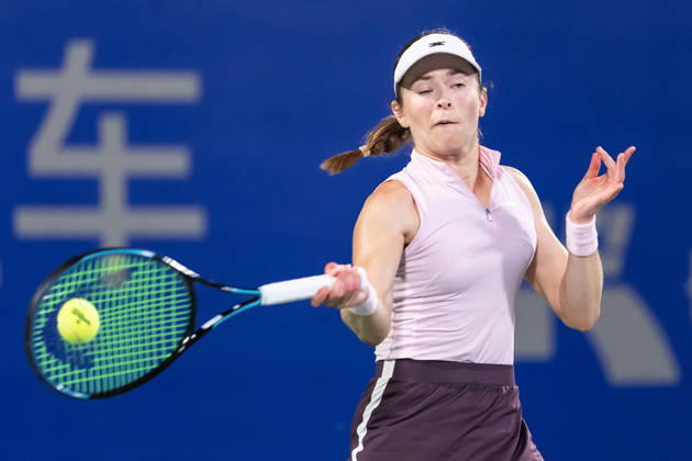 October 14, 2026, Wuhan, Hubei, China: Katie Volynets of USA plays against Hanyu Guo of China ( not in view) during the Wuhan Open final match at the Optics Valley International Tennis Center. Hanyu Guo defeated Katie Volynets with a score of 6-4, 4-6, 7-6. 2026 WTA, Tennis Damen Wuhan Open: Hanyu Guo Vs Katie Volynets In Wuhan, China - 14 Oct 2026 - ZUMAs197 20261014_aaa_s197_115 Copyright: xRenxYongx