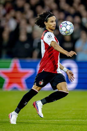 ROTTERDAM: Feyenoord midfielder Gjivai Zechiël during the UEFA Champions League match between Feyenoord and Como at De Kuip on October 14, 2026, in Rotterdam, the Netherlands. Photo by DeFodi Images