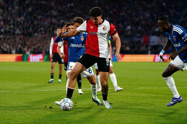 UEFA Champions League: Feyenoord Rotterdam v Como 1907 Rotterdam - Nacho Ferri of Feyenoord Rotterdam dribbles during the League Phase MD2 competition round of the 2026 2027 UEFA Champions League season. The match is set between Feyenoord Rotterdam and Como 1907 at Stadion Feijenoord on 14 October 2026 in Rotterdam, Netherlands. (Hero Images Danny de Groot) Copyright: xDannyxdexGrootx