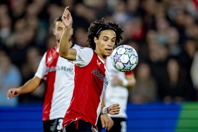 ROTTERDAM: Feyenoord midfielder Gjivai Zechiël during the UEFA Champions League match between Feyenoord and Como at De Kuip on October 14, 2026, in Rotterdam, Netherlands. Photo by DeFodi Images
