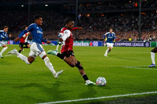 UEFA Champions League: Feyenoord Rotterdam v Como 1907 Rotterdam - Givairo Read of Feyenoord Rotterdam passes the ball during the League Phase MD2 competition round of the 2026 2027 UEFA Champions League season. The match is set between Feyenoord Rotterdam and Como 1907 at Stadion Feijenoord on 14 October 2026 in Rotterdam, Netherlands. (Hero Images Danny de Groot) Copyright: xDannyxdexGrootx