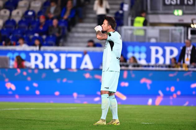 Manuel Riemann of Alemannia Aachen, 01, looks disappointed GER, SV Wehen Wiesbaden vs. Alemannia Aachen, Soccer, 3rd Division, Matchday 9, 2026–2027 season, October 14, 2026 DFB regulations prohibit any use of photographs as image sequences and or quasi-video GER, SV Wehen Wiesbaden vs. Alemannia Aachen, Soccer, 3rd League, Matchday 9, 2026–2027 Season, October 14, 2026, Wiesbaden Copyright: xEibner-Pressefoto RenexWeissx EP_RWS