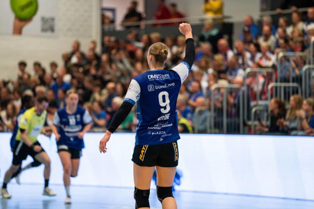 HSG Blomberg Lippe GER vs. HC Leipzig GER, Handball, Women s Handball Bundesliga 1, Matchday 6, 2026–2027 Season, Blomberg, October 14, 2026—Nieke Kuehne of HSG Blomberg Lippe, No. 09, celebrates after scoring a goal at the Blomberg Synflex Arena on Ulmenallee, Germany
