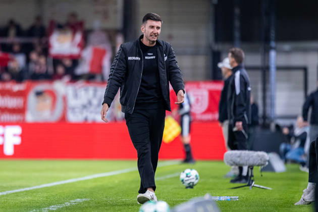 Orest Shala, Head Coach, reacts to GER, SC Verl vs. SSV Jahn Regensburg, Soccer, 3rd Division, Matchday 9, 2026–2027 Season, October 14, 2026 DFL regulations prohibit the use of photographs as image sequences and or quasi-video footage: GER, SC Verl vs. SSV Jahn Regensburg, Soccer, 3rd League, Matchday 9, 2026–2027 season, October 14, 2026, Verl Copyright: xEibner-Pressefoto JanxRollingerx EP_JSK
