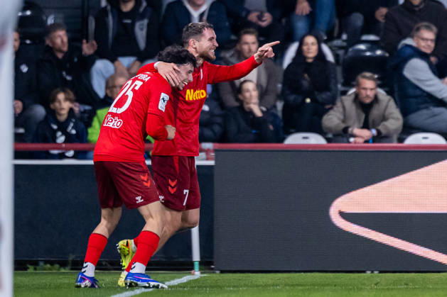 L R Nicolas Oliveira, SSV Jahn Regensburg, 25, and Oscar Schoenfelder, SSV Jahn Regensburg, 07 Goal scorers celebrate the goal making the score 0–2 GER, SC Verl vs. SSV Jahn Regensburg, Soccer, 3rd League, Matchday 9, 2026–2027 season, October 14, 2026 DFL regulations prohibit any use of photographs as image sequences and or quasi-video GER, SC Verl vs. SSV Jahn Regensburg, soccer, 3. Liga, Matchday 9, 2026–2027 season, October 14, 2026, Verl Copyright: xEibner-Pressefoto JanxRollingerx EP_JSK