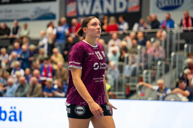 HSG Blomberg Lippe GER vs. HC Leipzig GER, Handball, Women s Handball Bundesliga 1, Matchday 6, 2026–2027 Season, Blomberg, October 14, 2026—Laura Sophie Klocke of HC Leipzig, 13, during halftime at the Blomberg Synflex Arena on Ulmenallee, Germany