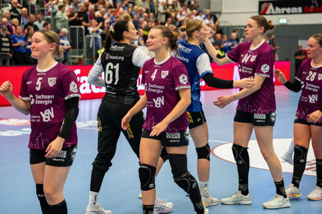 HSG Blomberg Lippe GER vs. HC Leipzig GER, Handball, Women s Handball Bundesliga 1, Matchday 6, 2026–2027 Season, Blomberg, Oct. 14, 2026—Jana Walther of HC Leipzig, 04, following the loss to HSG Blomberg Lippe GER at the Blomberg Synflex Arena on Ulmenallee, Germany