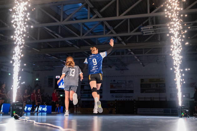 HSG Blomberg Lippe GER vs. HC Leipzig GER, Handball, Women s Handball Bundesliga 1, Matchday 6, 2026–2027 Season, Blomberg, October 14, 2026—Nieke Kuehne of HSG Blomberg Lippe, at 9 a.m. during the warm-up at the Blomberg Synflex Arena on Ulmenallee, Germany