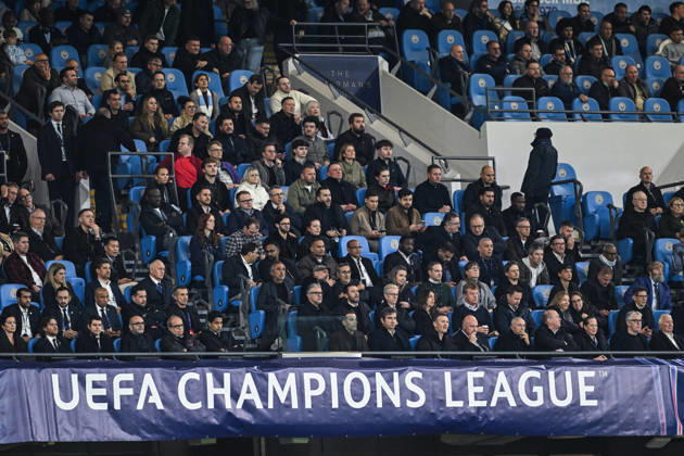 MANCHESTER, ENGLAND - OCTOBER 14: Paris Saint-Germain CEO Nasser Al-Khelaifi, Former Manchester City manager Pep Guardiola, Manchester City Chairman Khaldoon Al Mubarak, Manchester City CEO Ferran Soriano and Noel Gallagher in the stands during the UEFA Champions League 2026 27 League Phase MD2 football match between Manchester City and Paris Saint-Germain at Etihad Stadium on October 14, 2026 in Manchester, England. (Photo by Will Palmer Sports Press Photo) Copyright: xWillxPalmer SportsxPressxPhotox Sportspressphoto_SPR256038