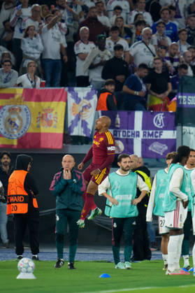 AS Roma v Real Madrid C.F. - UEFA Champions League 2026 27 League Phase MD2 Donyell Malen of AS Roma celebrates after scoring second goal during the AS Roma v Real Madrid C.F. - UEFA Champions League 2026 27 League Phase MD2 at Stadio Olimpico on October 14, 2026 in Rome, Italy Rome Stadio Olimpico Lazio Italy Copyright: xGiuseppexMaffiax 261014_UCL_Roma-RealMadrid_GM_08883