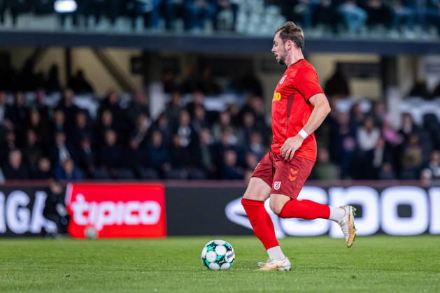 Lucas Hermes, SSV Jahn Regensburg, 27 on the ball (GER), SC Verl vs. SSV Jahn Regensburg, Soccer, 3rd Division, Matchday 9, 2026–2027 season, October 14, 2026 DFL regulations prohibit any use of photographs as image sequences and or quasi-video GER, SC Verl vs. SSV Jahn Regensburg, Soccer, 3rd League, Matchday 9, 2026–2027 season, October 14, 2026, Verl Copyright: xEibner-Pressefoto JanxRollingerx EP_JSK