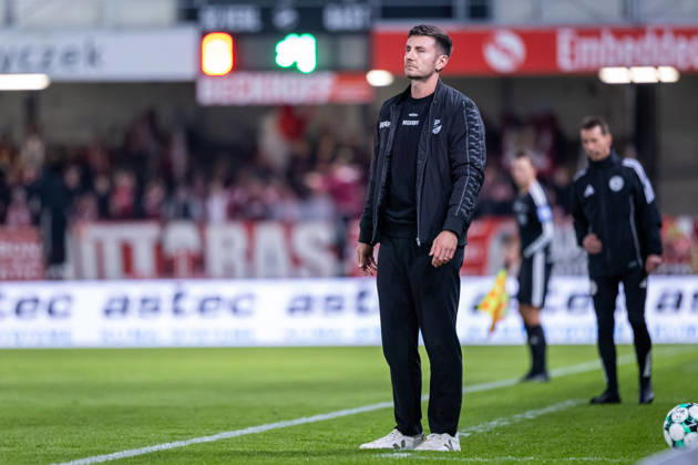 Orest Shala, Head Coach (GER), SC Verl vs. SSV Jahn Regensburg, Soccer, 3rd Division, Matchday 9, 2026–2027 Season, October 14, 2026 DFL regulations prohibit the use of photographs as image sequences and or quasi-video GER, SC Verl vs. SSV Jahn Regensburg, Soccer, 3rd Division, Matchday 9, 2026–2027 season, October 14, 2026, Verl Copyright: xEibner-Pressefoto JanxRollingerx EP_JSK