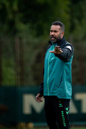 October 13, 2026, GER, Soccer, Men s, 1. Bundesliga, 2026–2027 Season, Practice, SV Werder Bremen, Daniel Thioune, Werder Bremen, Coach gesturing, Bremen Training Facility, Weserstadion, Bremen, Germany Copyright: xNordphoto Memmlerx