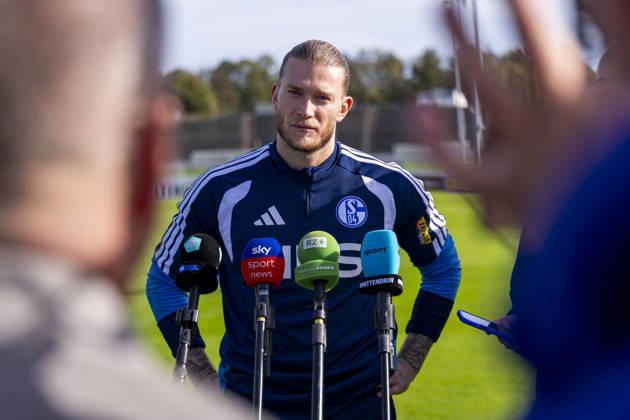October 15, 2026, Soccer, FC Schalke 04 Training Session, Media Round with Goalkeeper Loris Karius, FC Schalke 04, Gelsenkirchen, FC Schalke 04 Training Facility, North Rhine-Westphalia, Germany, xRHR, PHOTO YYx Copyright: RHR-FOTOx RHR-FOTO YY