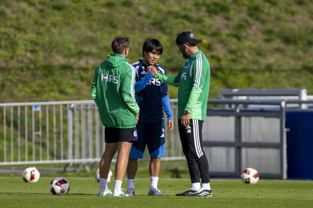 October 15, 2026, Soccer, FC Schalke 04 practice featuring Satoshi Tanaka, FC Schalke 04, Coach Miron Muslic, FC Schalke 04, Gelsenkirchen, FC Schalke 04 training facility, North Rhine-Westphalia, Germany, xRHR, PHOTO YYx Copyright: RHR-FOTOx RHR-FOTO YY