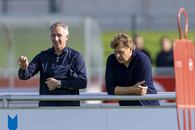 October 15, 2026, Soccer, FC Schalke 04 training session, with Frank Baumann, Sporting Director of FC Schalke 04, and Youri Mulder, Director of Professional Soccer at FC Schalke 04, at the FC Schalke 04 training facility in Gelsenkirchen, North Rhine-Westphalia, Germany xRHR PHOTO YYx Copyright: RHR-FOTOx RHR-FOTO YY