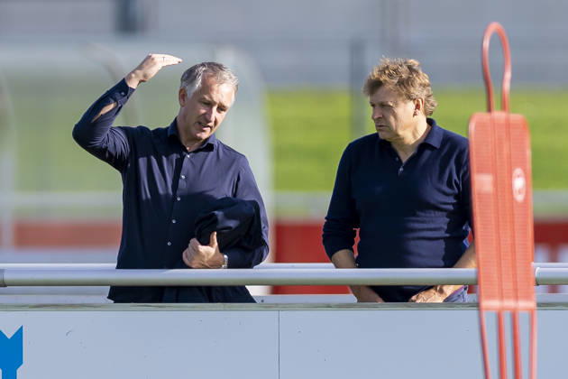 October 15, 2026, Soccer, FC Schalke 04 training session, with Frank Baumann, Sporting Director of FC Schalke 04, and Youri Mulder, Director of Professional Soccer at FC Schalke 04, at the FC Schalke 04 training facility in Gelsenkirchen, North Rhine-Westphalia, Germany xRHR PHOTO YYx Copyright: RHR-FOTOx RHR-FOTO YY