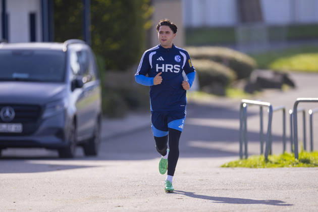 October 15, 2026, Soccer, FC Schalke 04 practice Soufiane El Faouzi FC Schalke 04 needs to hurry Gelsenkirchen FC Schalke 04 training facility NRW Germany xRHR PHOTO YYx Copyright: RHR-FOTOx RHR-FOTO YY
